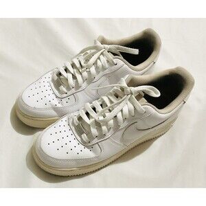 Nike Men’s Air Force 1 ‘07 Shoes Size 9, White